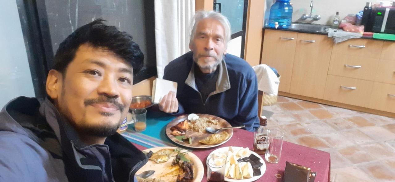 Looniva Guest House Lalitpur 外观 照片