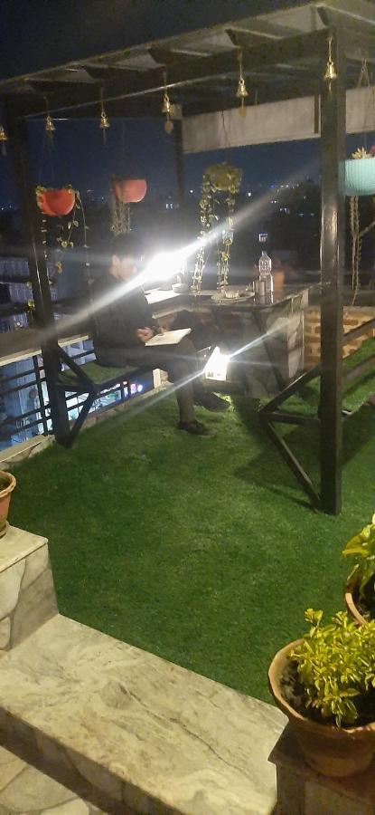 Looniva Guest House Lalitpur 外观 照片