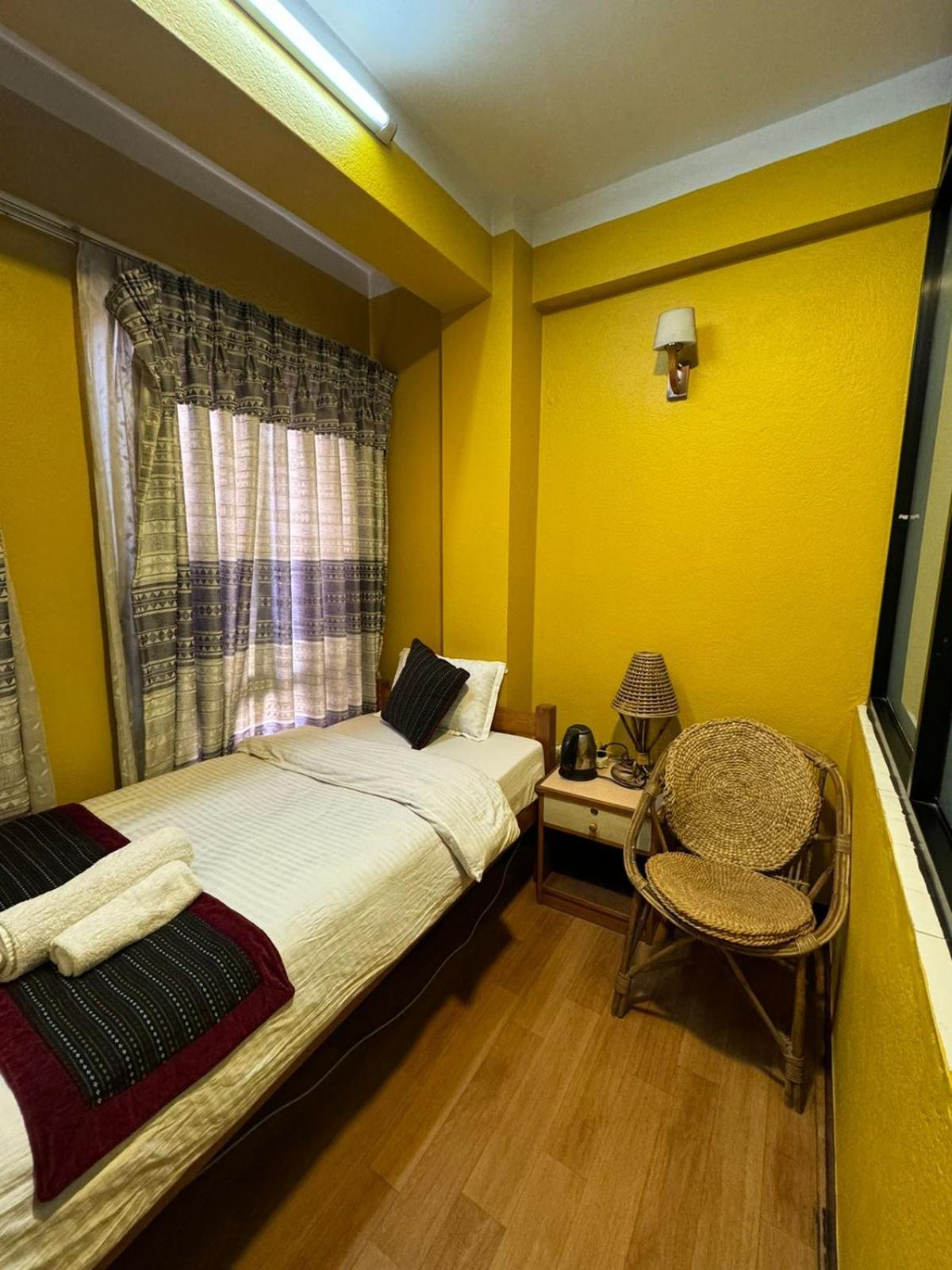 Looniva Guest House Lalitpur 客房 照片