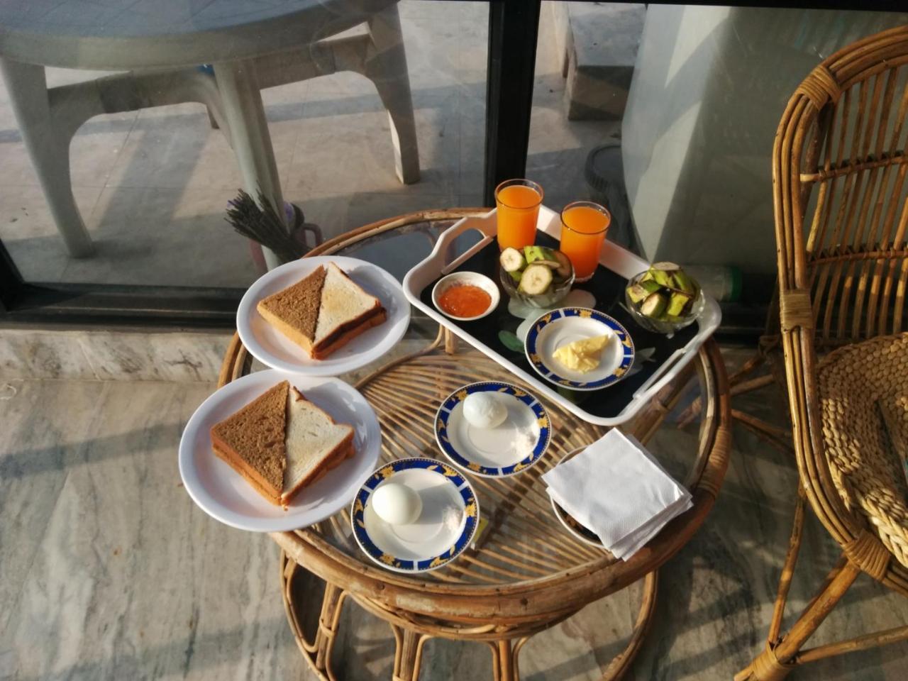 Looniva Guest House Lalitpur 外观 照片