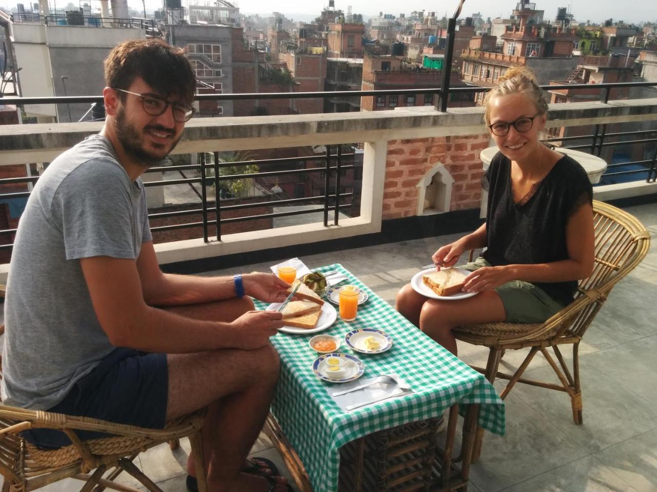 Looniva Guest House Lalitpur 外观 照片